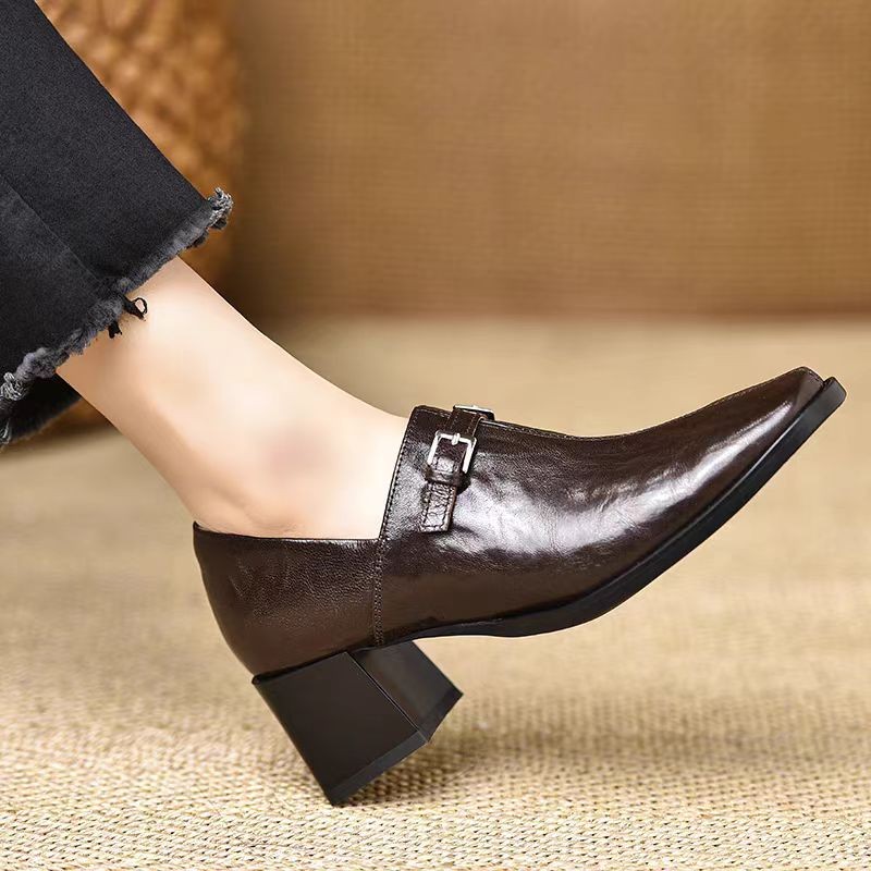 Zapatos de tacón alto con punt - Women'S Fashion Trends Autumn 2025 reseña y precio
