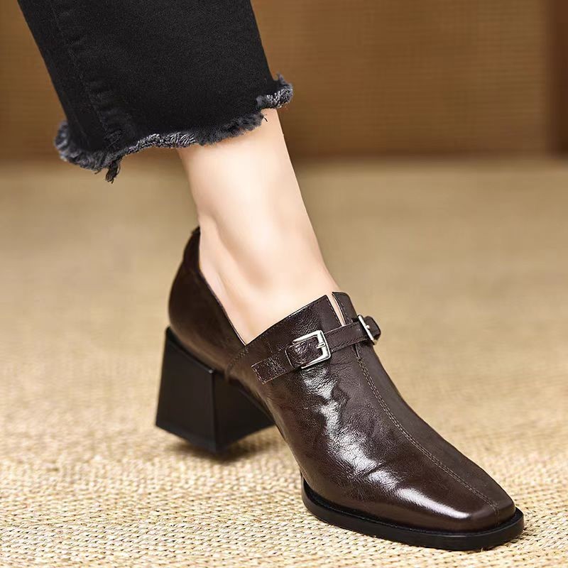 Zapatos de tacón alto con punt - Women'S Fashion Trends Autumn 2025 reseña y precio