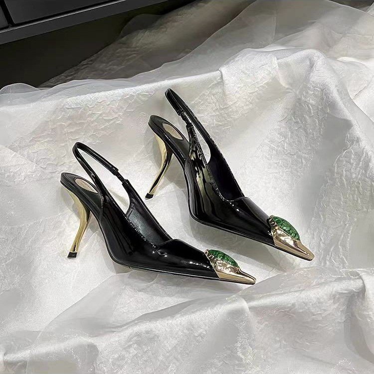 Zapatos de tacón de charol con - Spaghetti Strap Dress reseña y precio